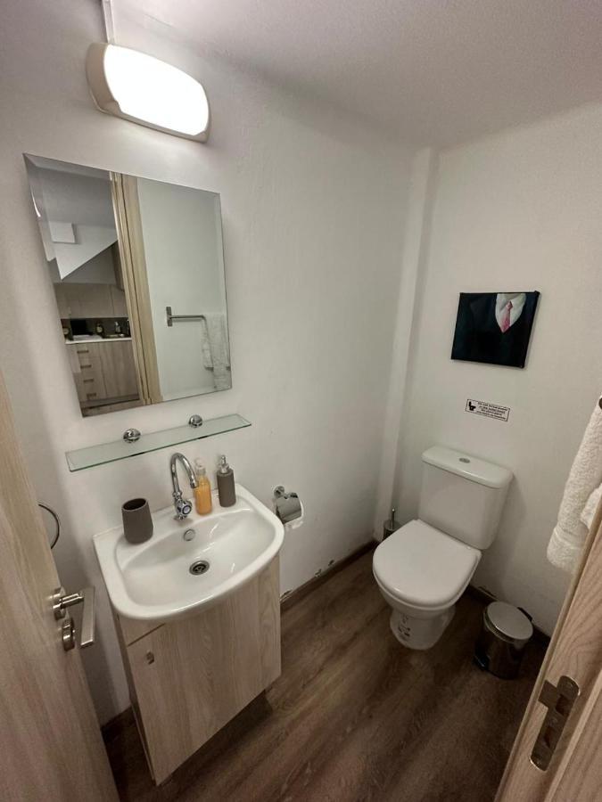 Modern City Center Appartment Saripolou ليماسول المظهر الخارجي الصورة